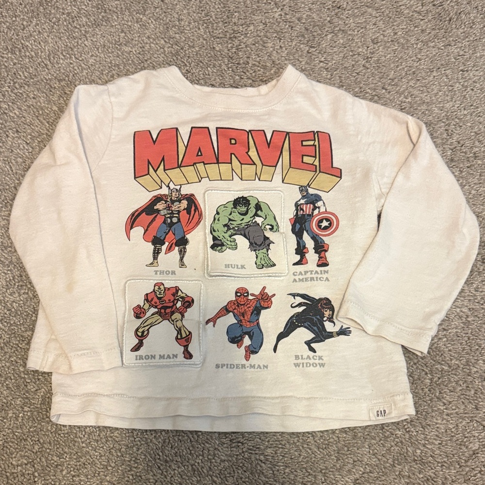 GAP Marvel Superheroes Graphic Long Sleeve Tee